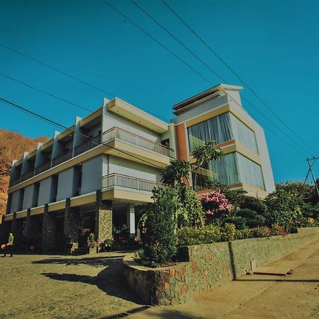 Kalton Hotel Labuan Bajo Exteriör bild